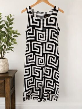 Just…Taylor Size 12 Black & White Geometric High-Low Sleeveless Dress